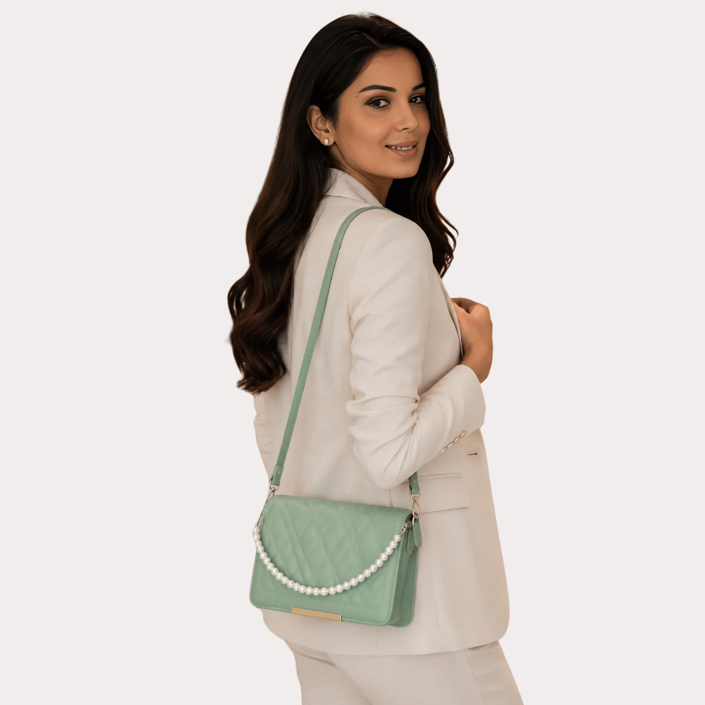 Elegant Pearl Chain Crossbody Handbag Secondary image